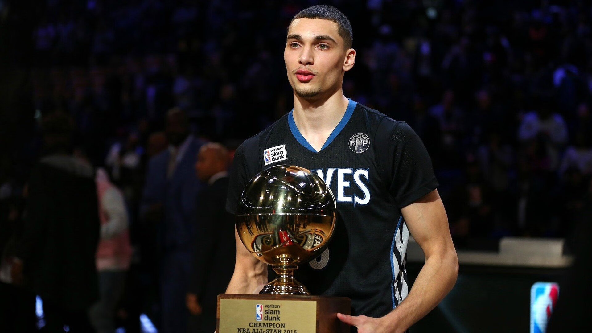 土耳其收割安哥拉，F1新赛季揭幕战托尼的统治性表演