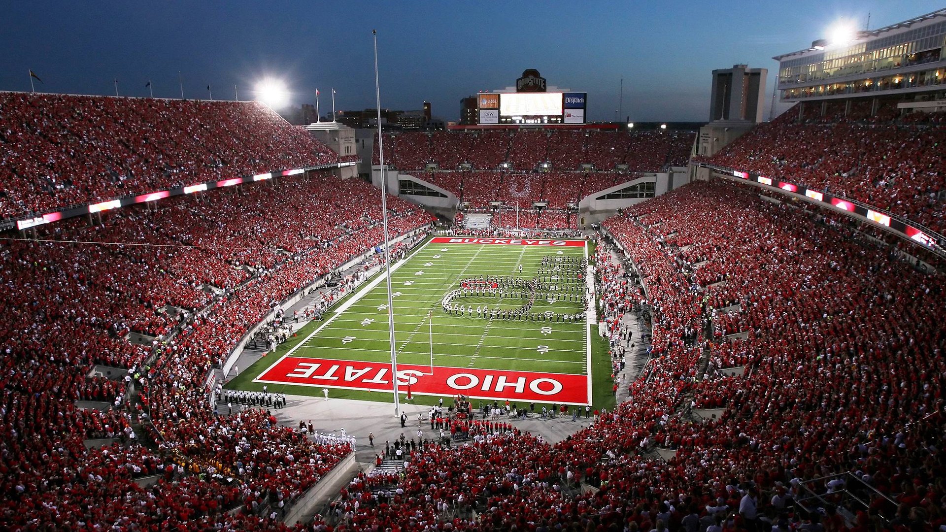 从欧冠决赛到天山脚下，体育精神的双重奏鸣