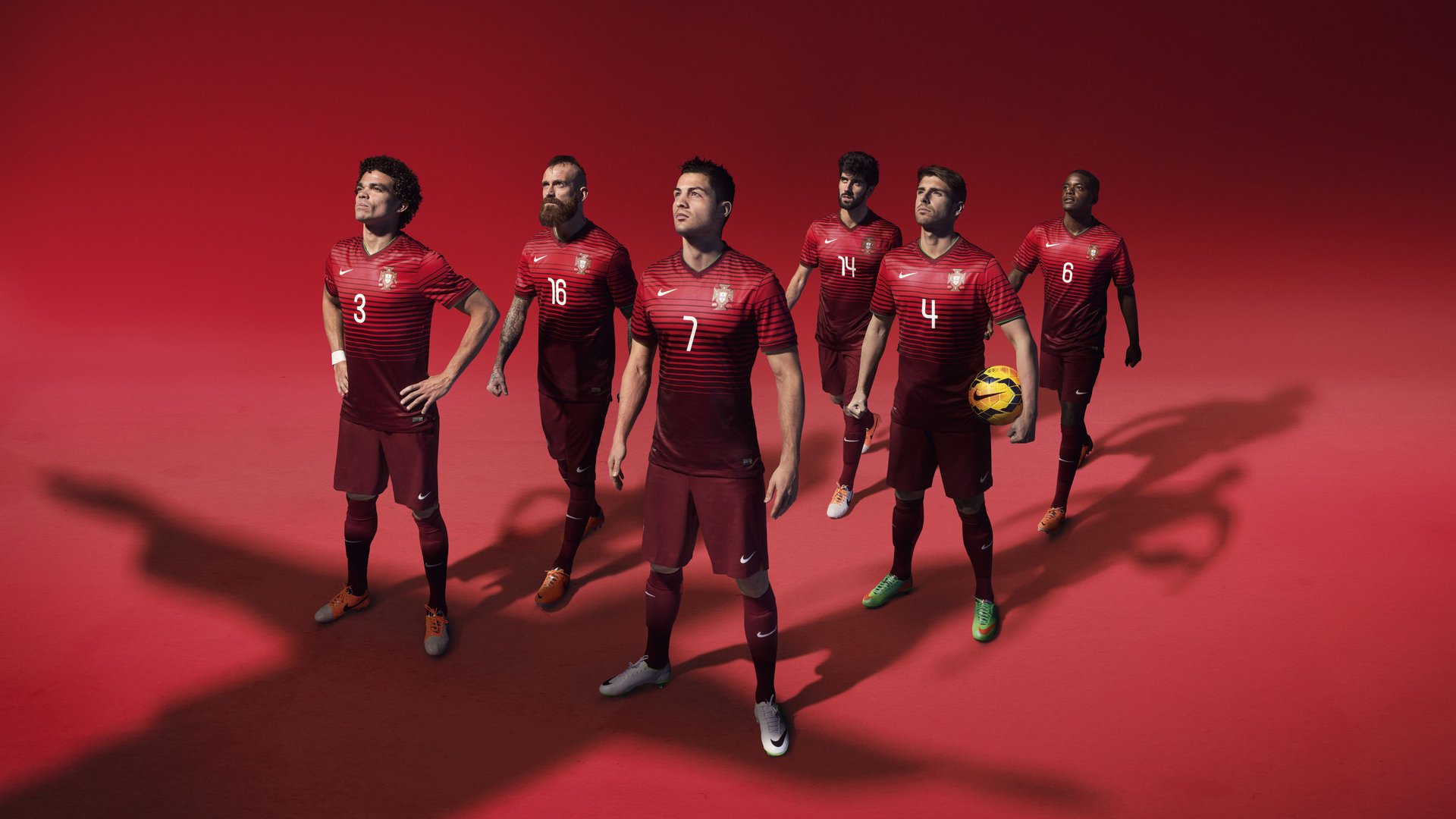 瑞士绝杀与萨拉赫纪录之夜，足球世界的双重奏鸣